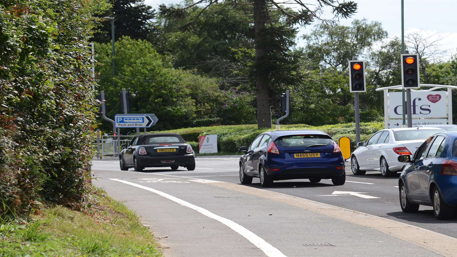 A20 London Road markings have not kept up at new junction