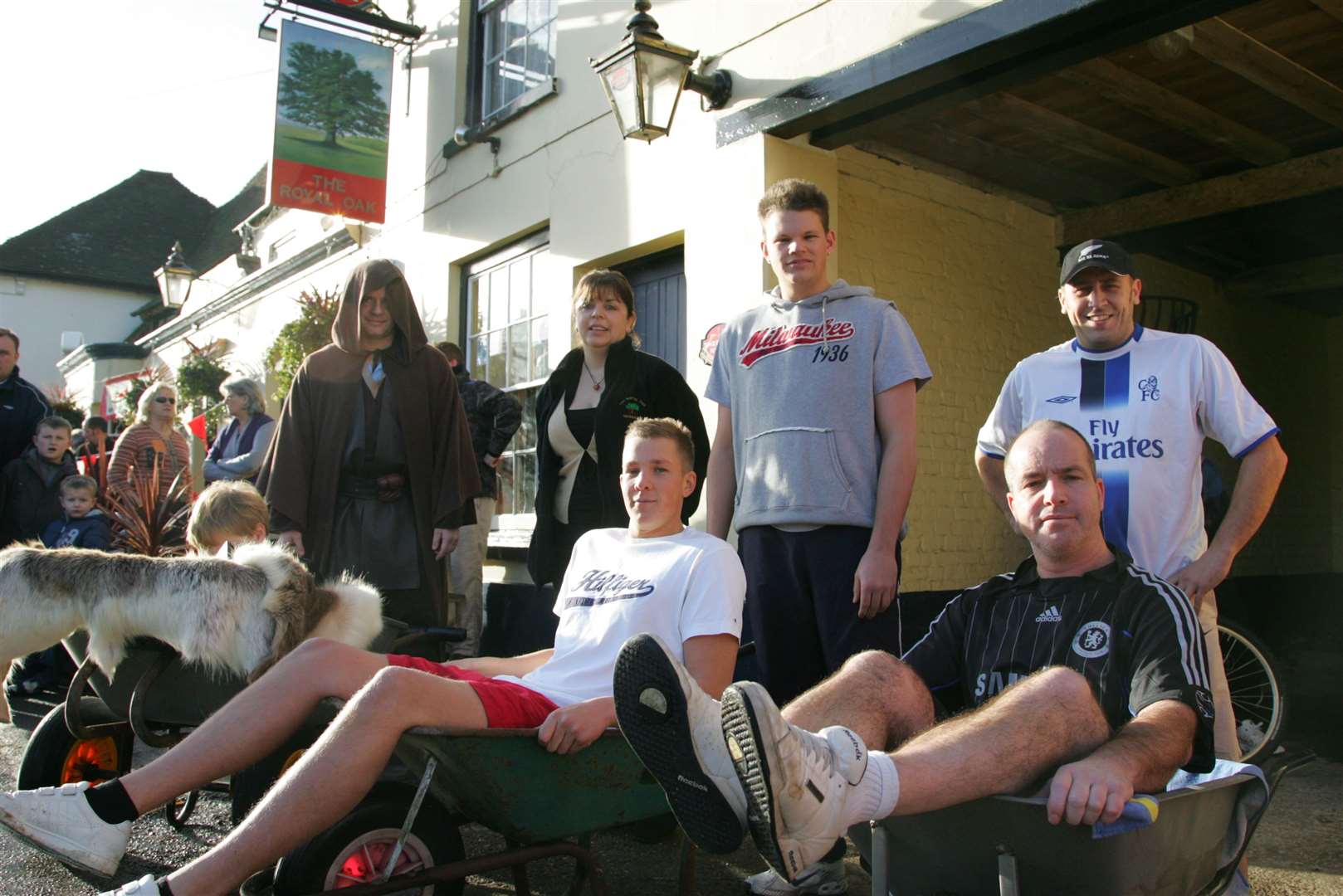 Landlady Michelle Barden with some of the racers taking part in the 2007 pram and wheelbarrow race in aid of the Pilgrims Hospice