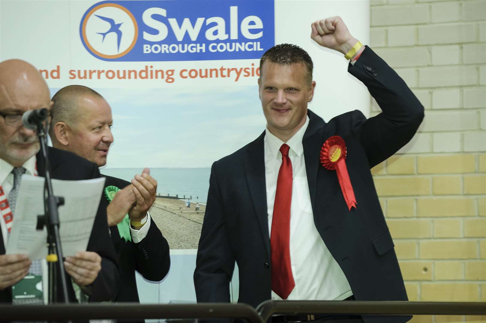 Mike Rolfe (Lab) raises his hand to supporters as Labour comes in second place in Sittingbourne and Sheppey.The Sittingbourne and Sheppey constituency count for the 2017 General Election, at the Swallows Leisure Centre, SittingbournePicture: Andy Payton FM4804171 (15547554)