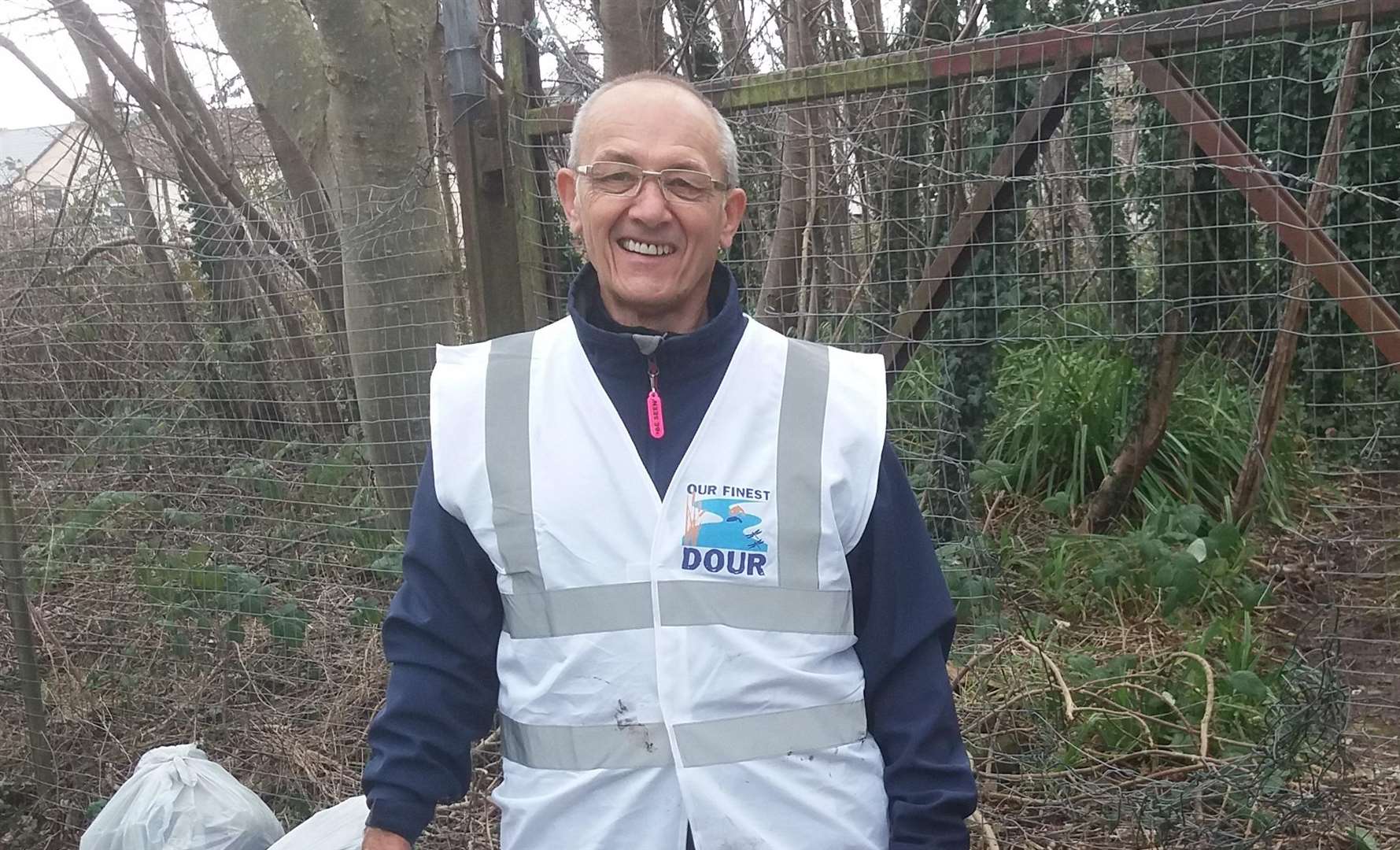 Cleanup volunteer Paul Pearson. Picture: Augusta Pearson, AFMID