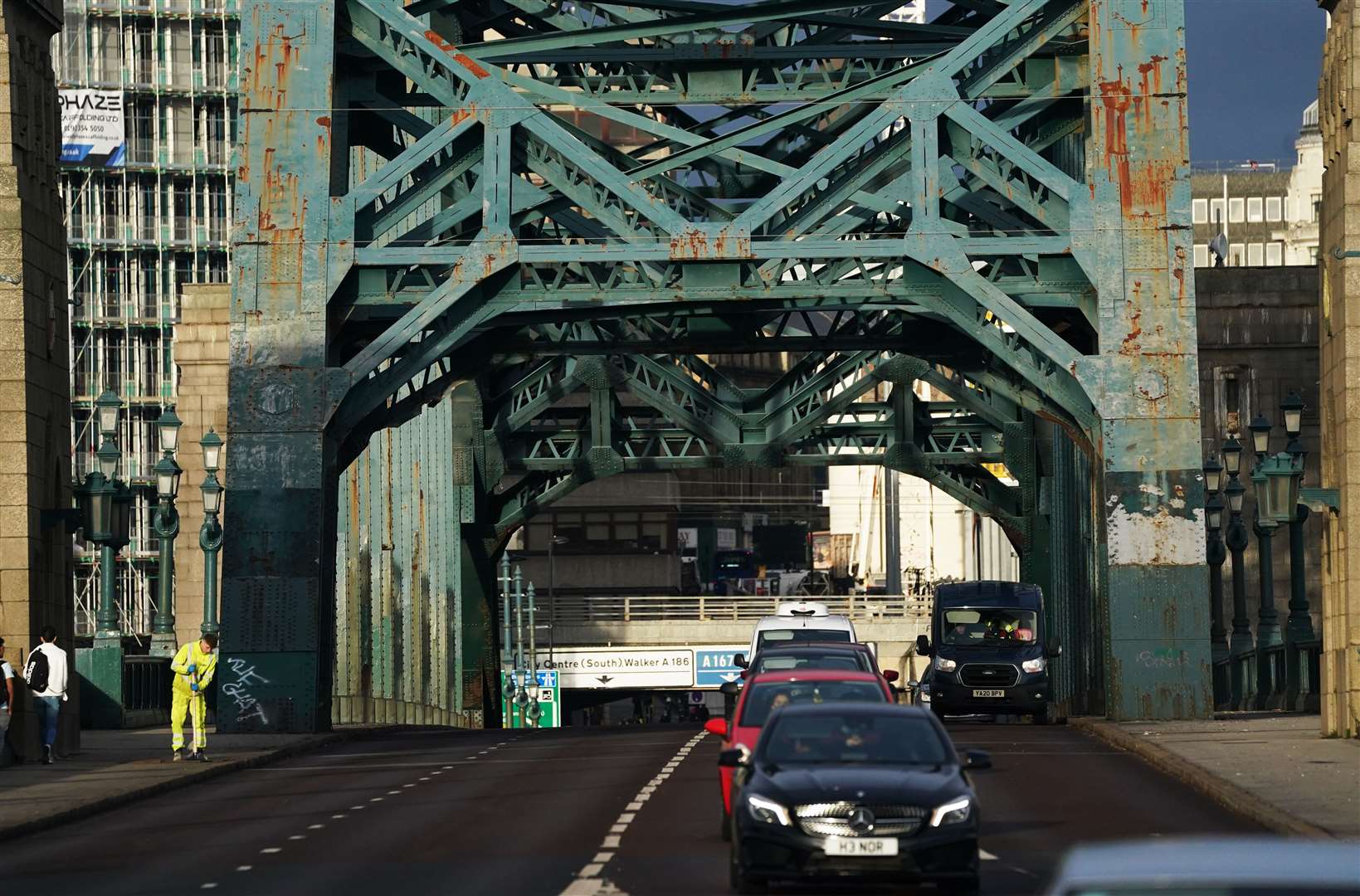 Traffic passing through the Tyne Bridge with rust clearly visible (Owen Humphreys/PA)