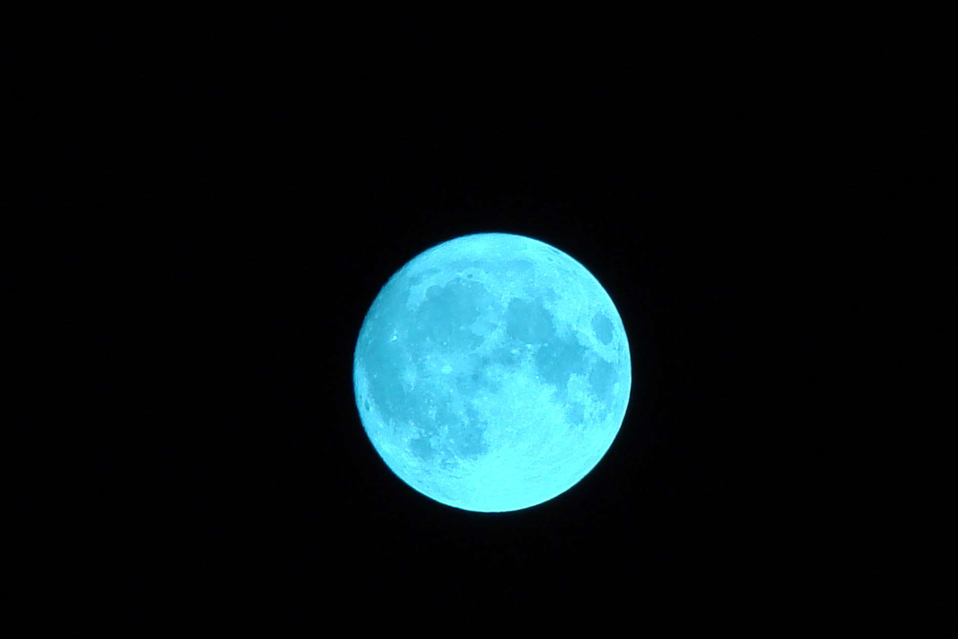 Kent's super blue moon