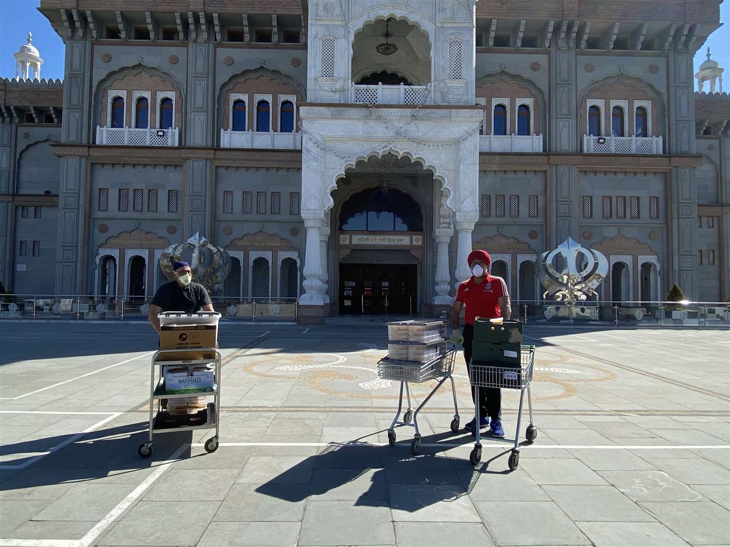 The Guru Nanak Darbar Gurdwara in Gravesend has been delivering meals to Darent Valley Hospital