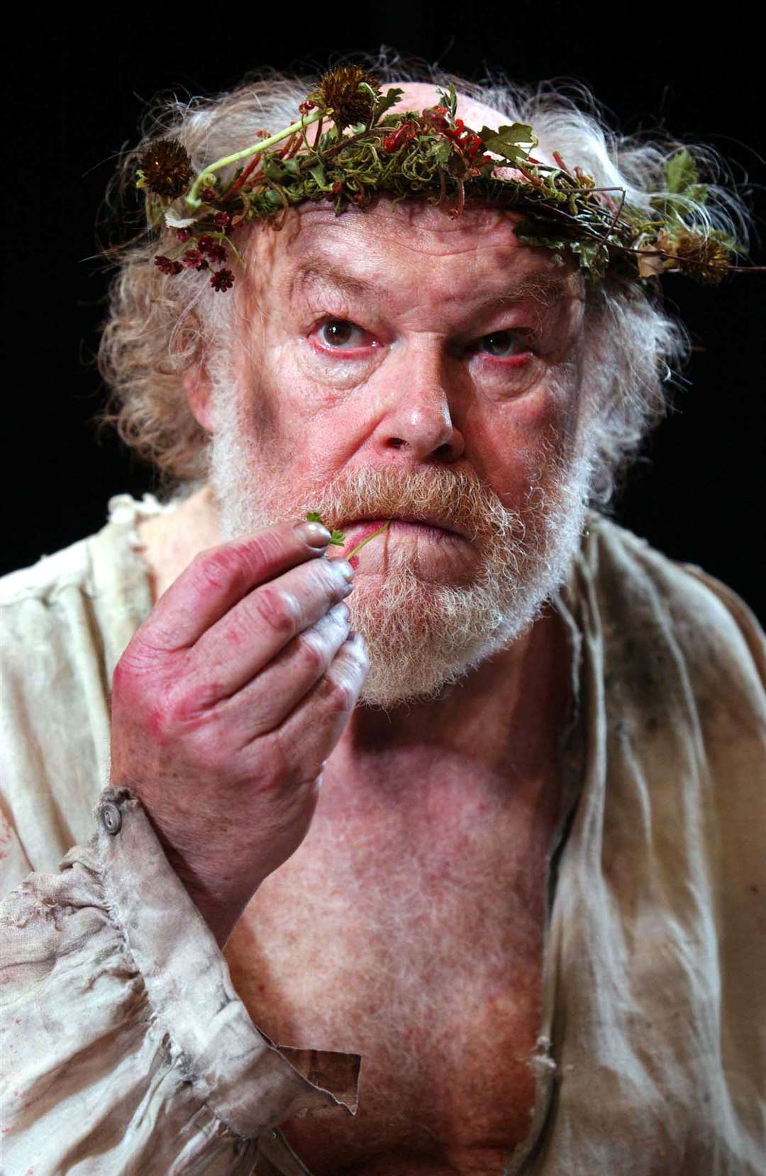 Timothy West as King Lear during a photocall for the English Touring Theatre production at The Old Vic, central London, in 2003 (Andy Butterton/PA)