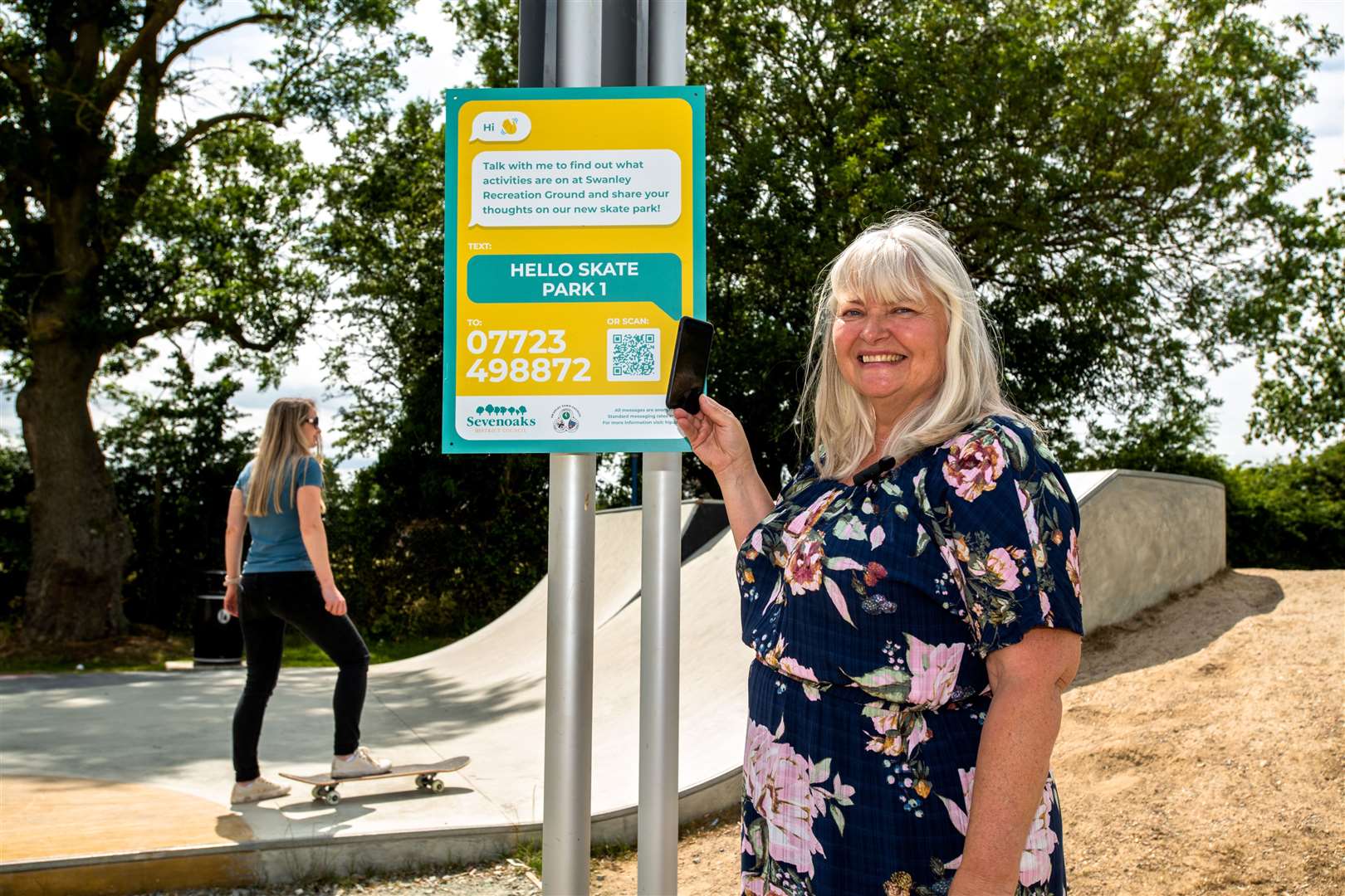 Cllr Lesley Dyball prepares to talk to Swanley Skatepark