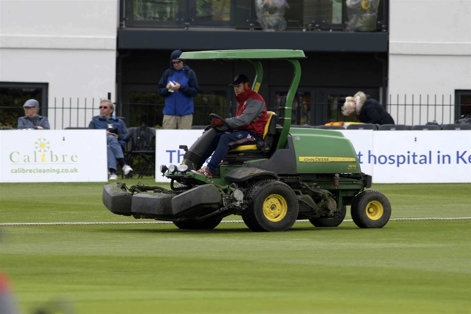 Groundstaff work hard to get the ground ready for action on day one between Kent and Canterbury. Picture: Barry Goodwin (47379944)