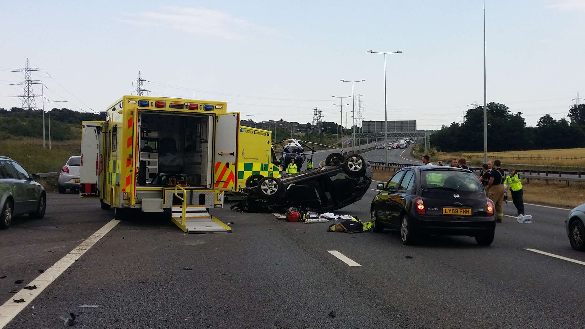 Lorry driver pulled injured woman from overturned car after collision