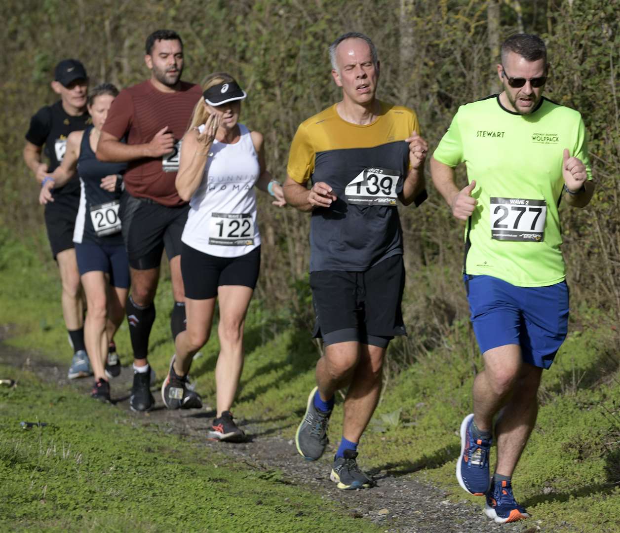 Stewart Huck (No.277) keeps ahead of a group of runners. Picture: Barry Goodwin (60032818)