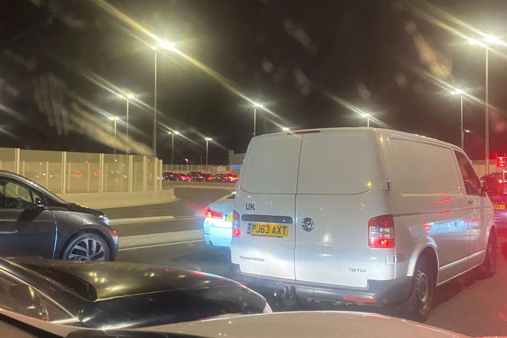 Delays at the Port of Calais on Monday evening. Picture: @nonsocucinare on Twitter