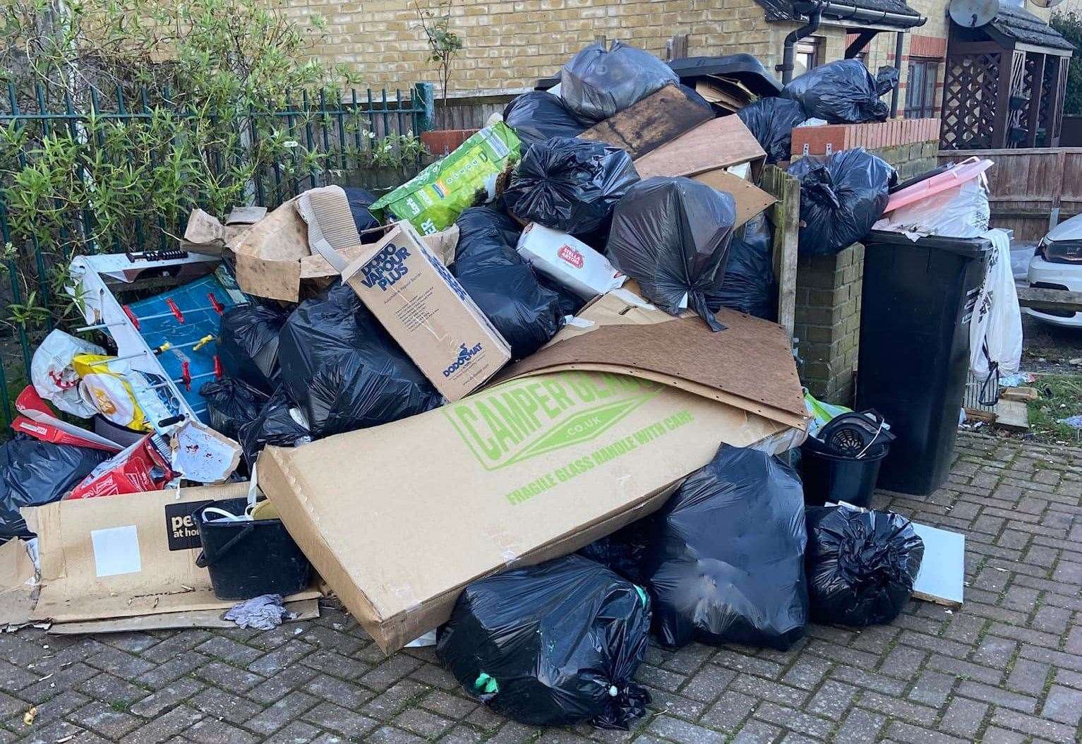 Primrose house rubbish Ben Sinded (55299353)