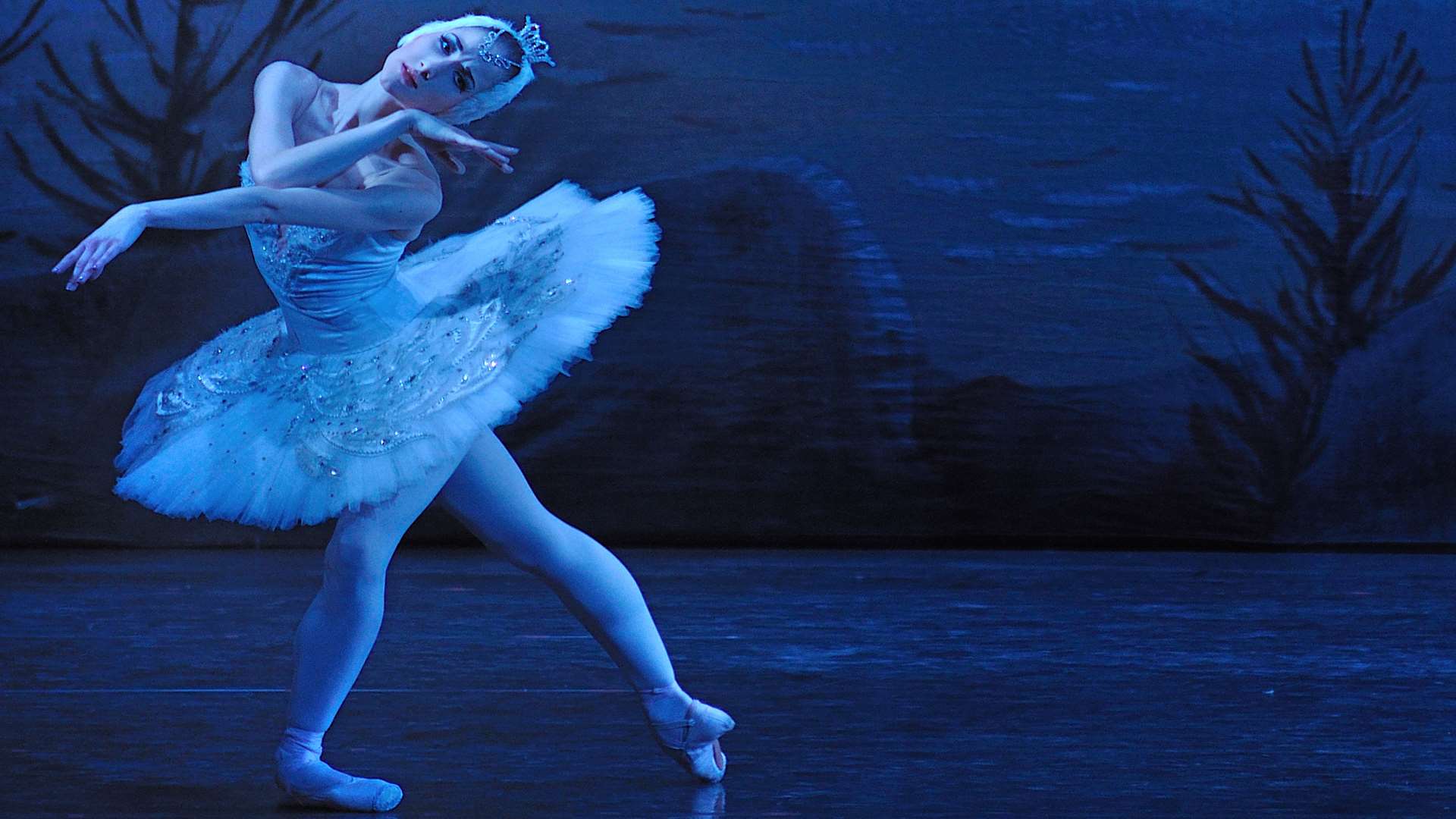 Liliya Orekhova as Odette in Swan Lake