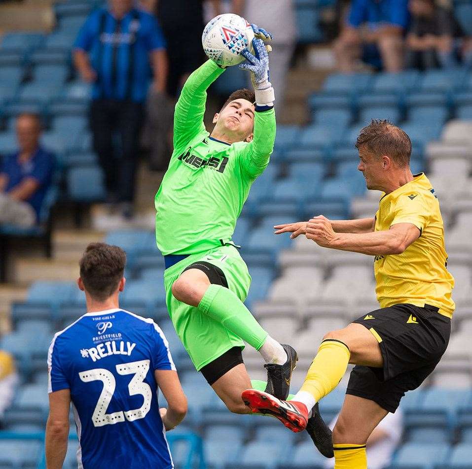 Goalkeeper Joe Walsh collects a high ball Picture: Ady Kerry (14082827)