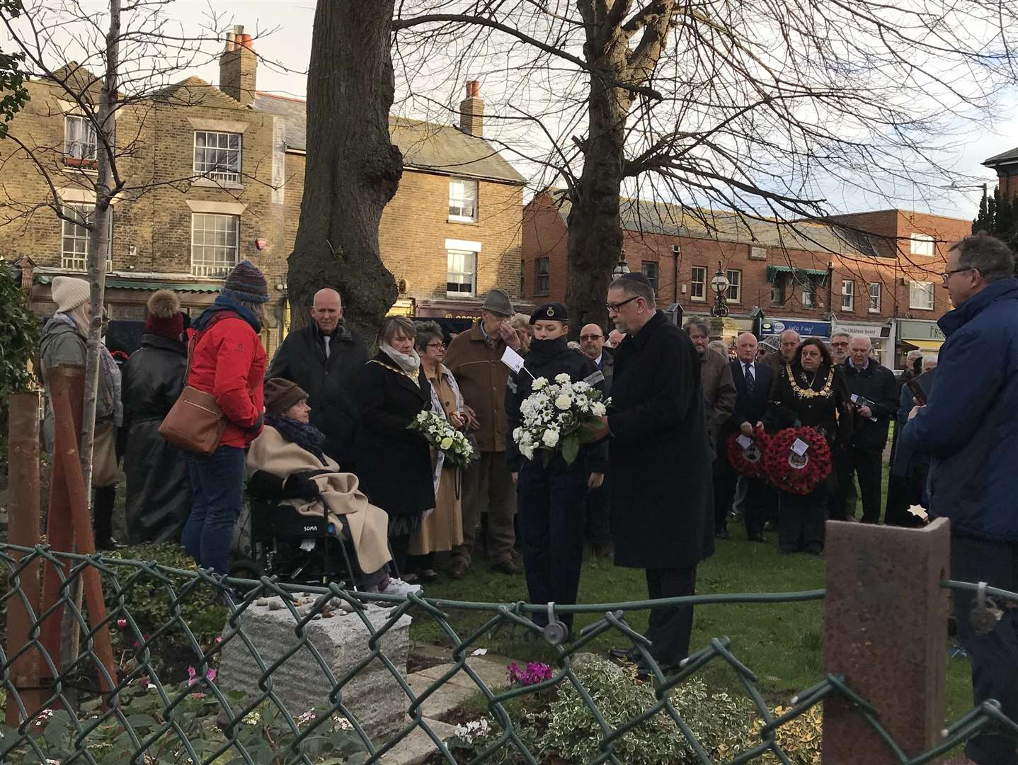 Mayor Cllr Nick Tomaszewski and cadet Jessica Northcott lay a wreath on behalf of Deal Town Council (6806992)