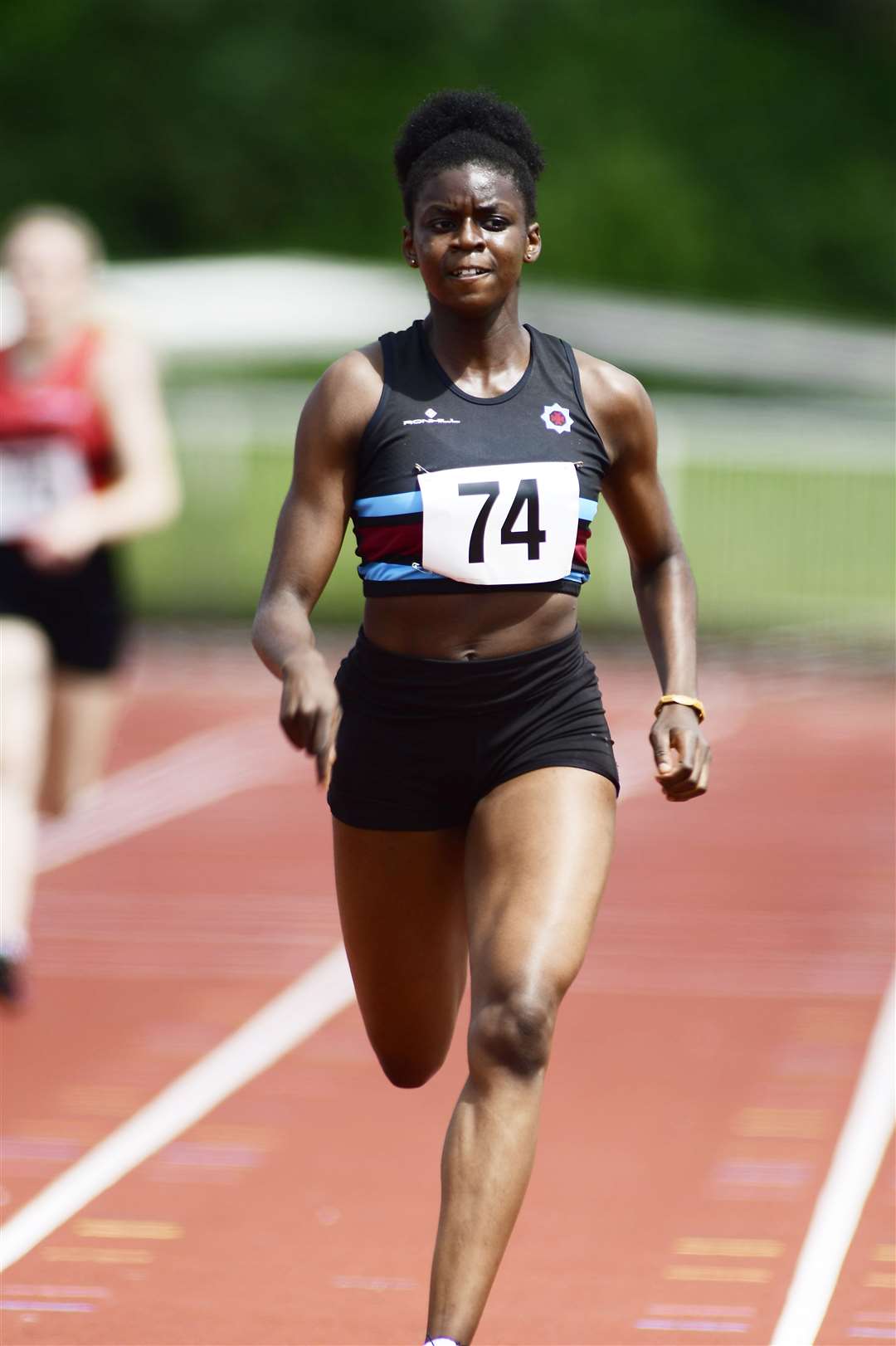 Holly Mpassy (Dartford & Gravesham) in the 400m Picture: Barry Goodwin