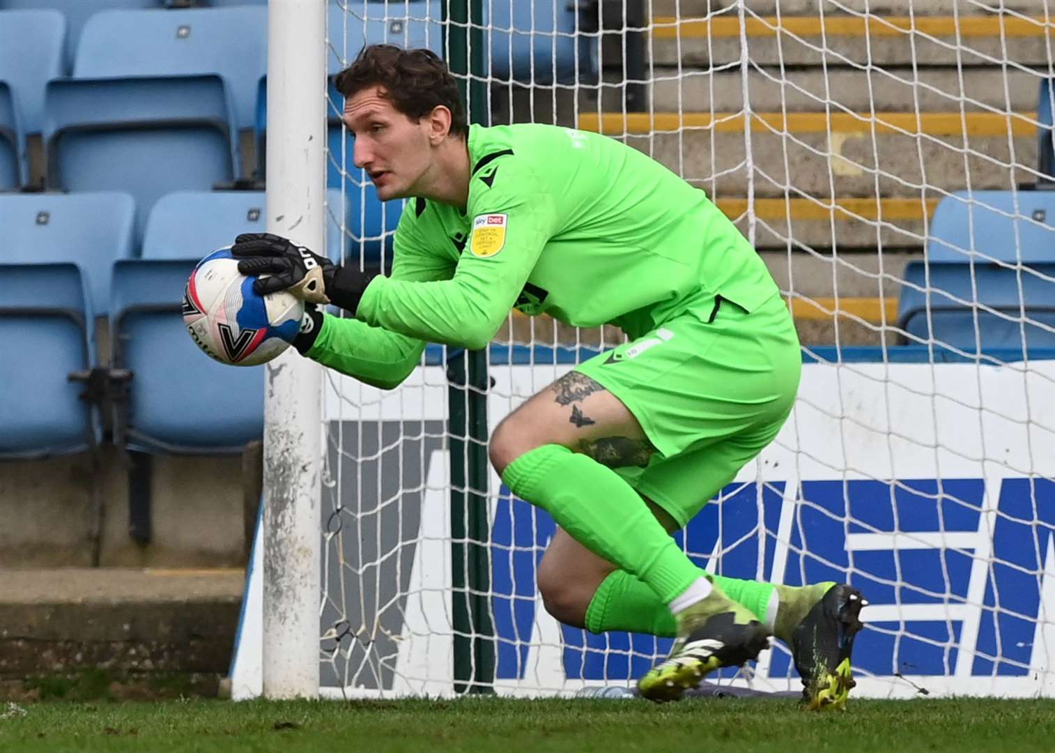 Gillingham goalkeeper Jack Bonham joins Stoke City