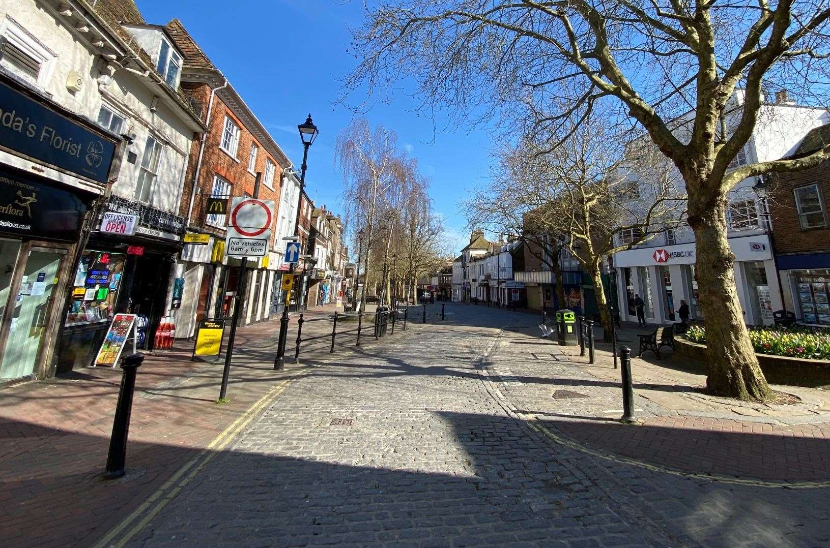 Man taken to hospital after being injured in High Street Ashford