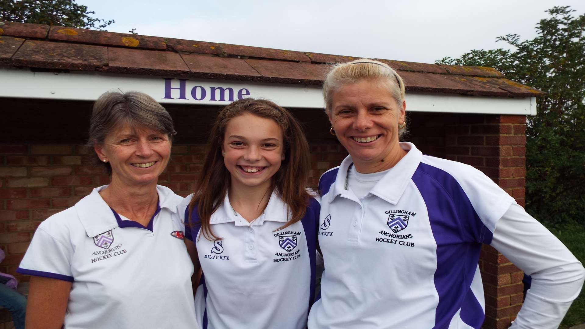 Three generations of Gray ladies are now playing at Anchorians Hockey Club; Denise, Jess and Jackie Gray.