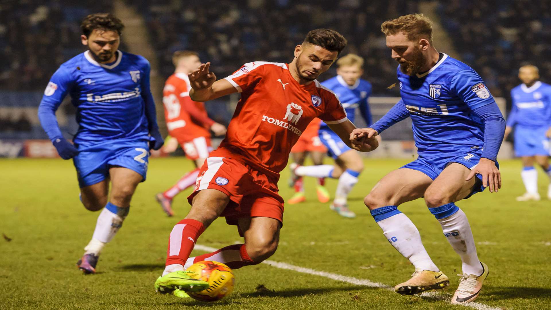 Scott Wagstaff defends this Chesterfield attack Picture: Andy Payton