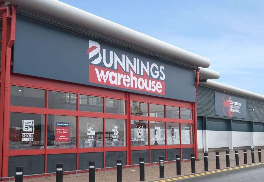 Homebase stores briefly morphed into Bunnings...but then reverted back