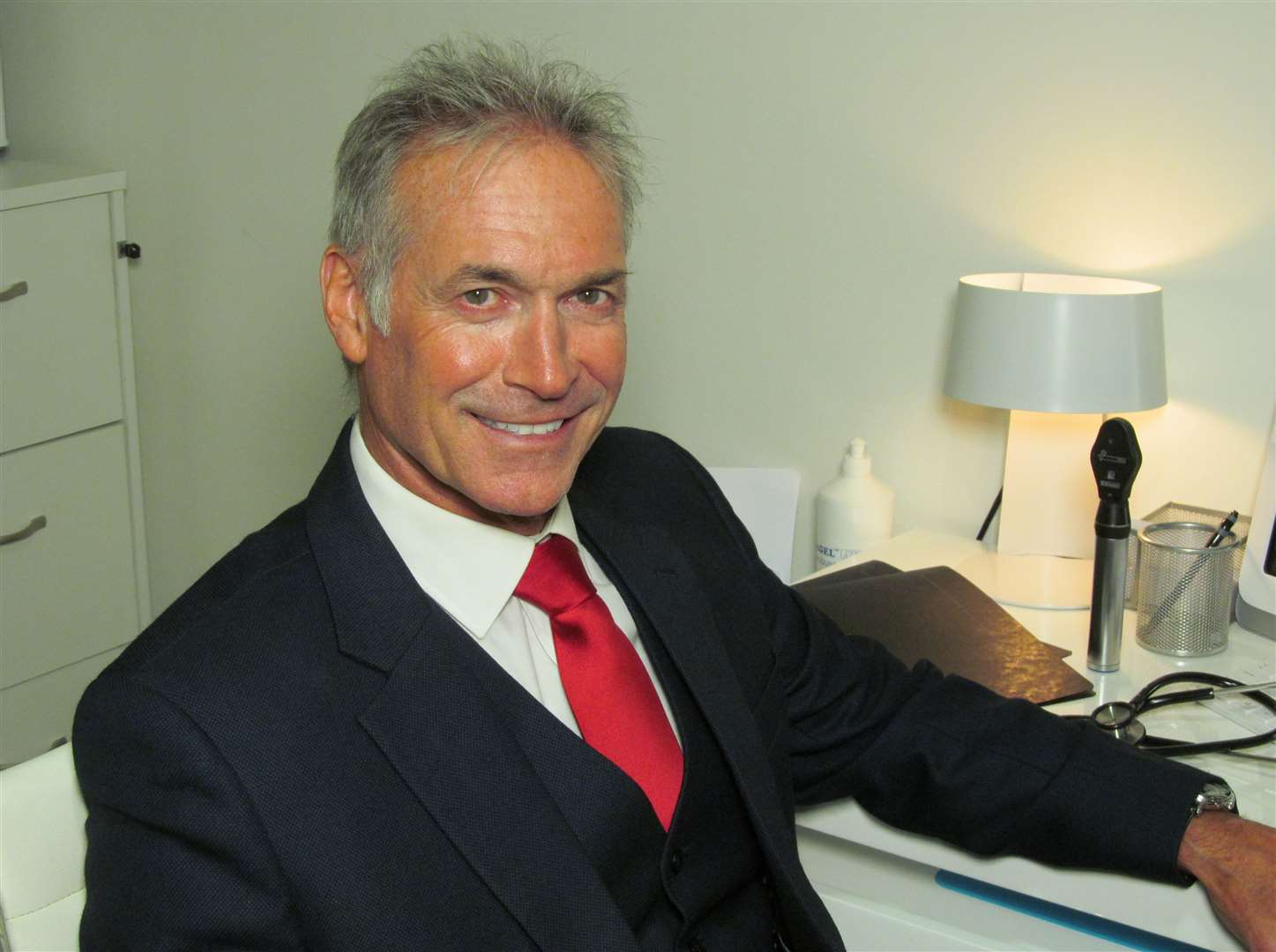 Dr Hilary Jones