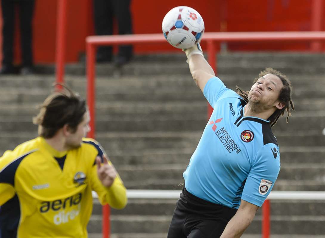 Nathan Ashmore throws the ball out during his Ebbsfleet debut against Gosport Picture: Andy Payton