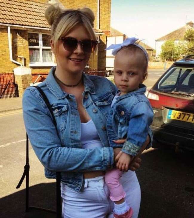 Summa Barker with her daughter Jasmine before her diagnosis