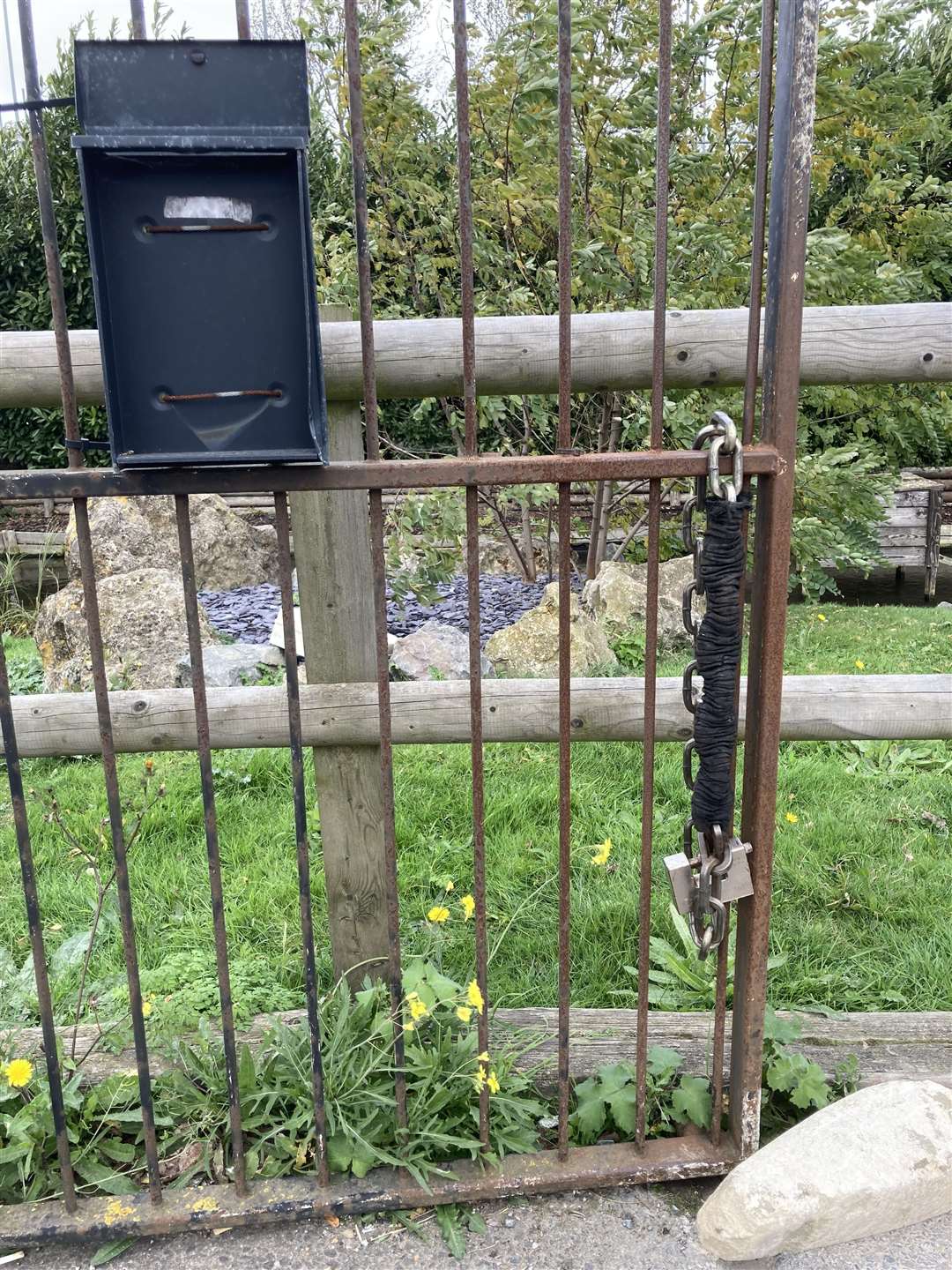 Chain was cut at Stones Garden Centre, Sheerness