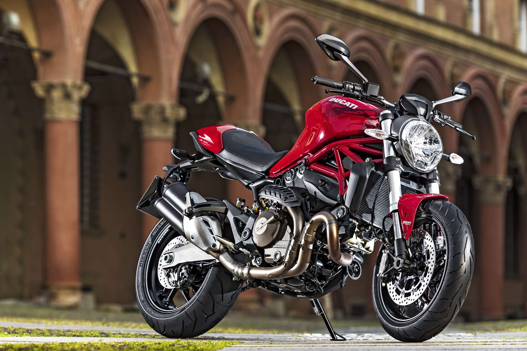 Ducati Monster 821