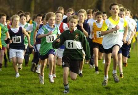 The year 7 boys make their way to the first turn. Picture: ANDY PAYTON