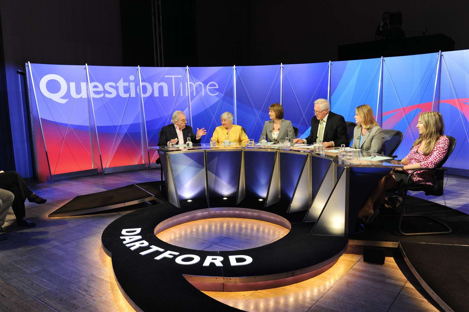 Mick Jagger Centre, Shepherds Lane, Dartford. BBC's Question Time programme broadcast from the Mick Jagger Centre. L/R, Historian David Starkey, Shirley Williams, Harriet Harman, David Dimbleby, Justine Greening MP, Victoria Coren. Picture: Simon Hildrew FM2576237 (2910316)