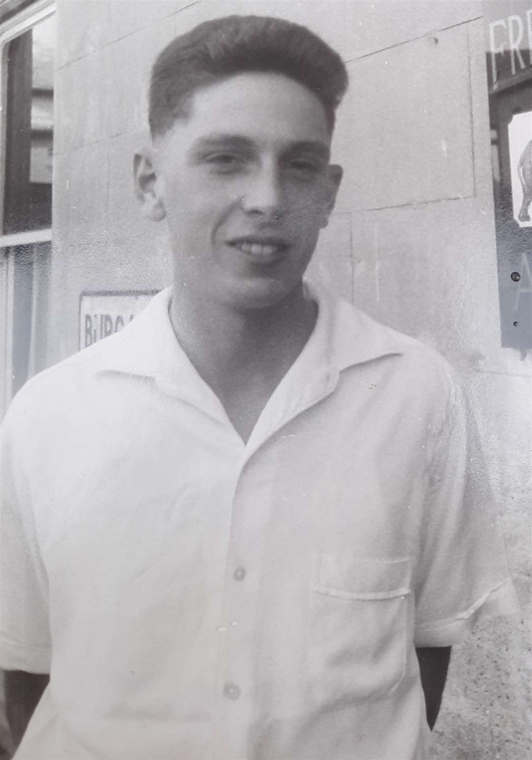 Bob Leonard photographed outside the Saracen's Head in Burgate in 1959