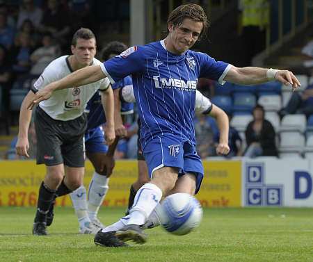 Luke Rooney scores Gillingham's equaliser from the penalty spot