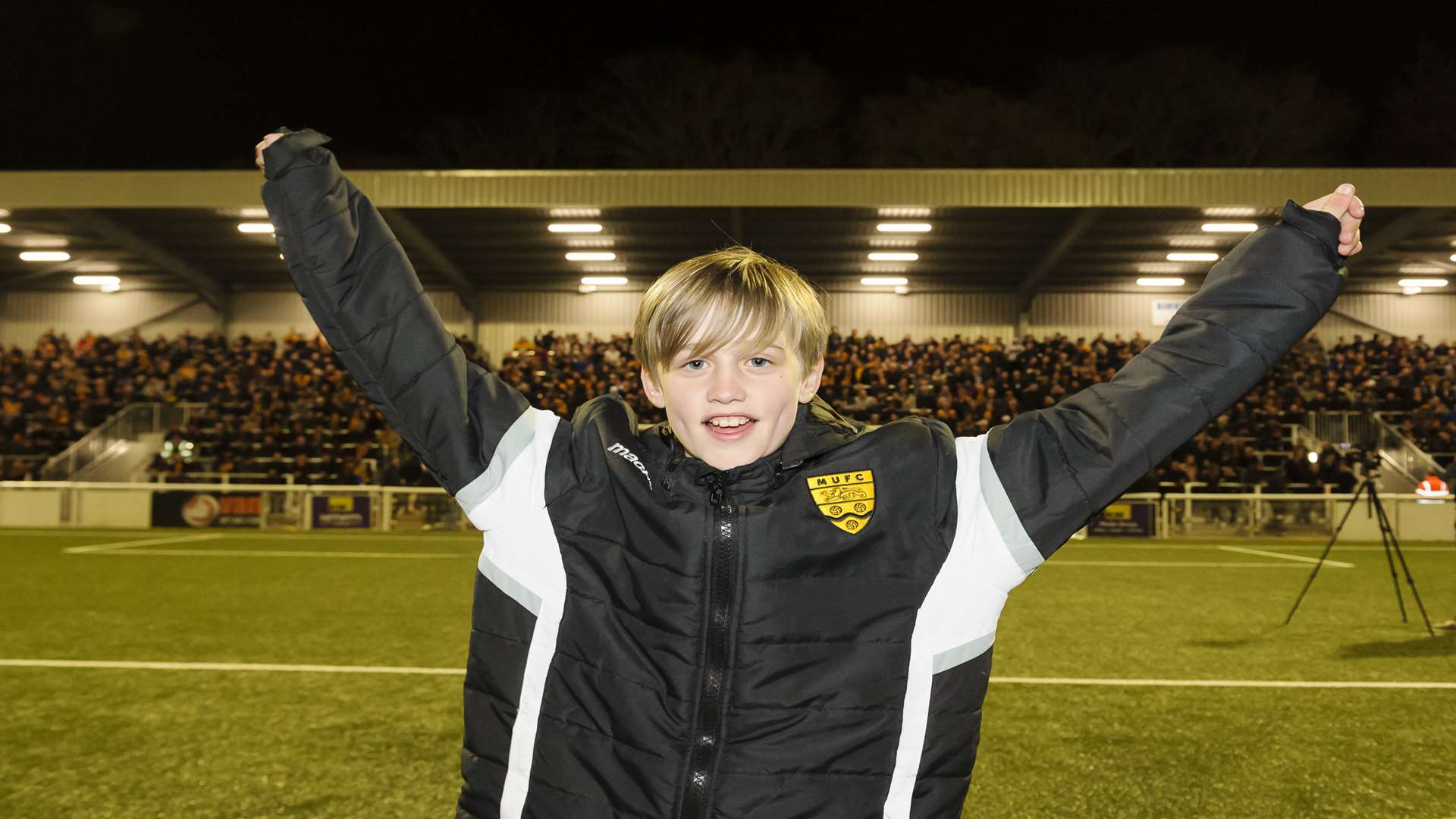 Fran Saunders opens the new stand at the Gallagher Picture: Andy Payton