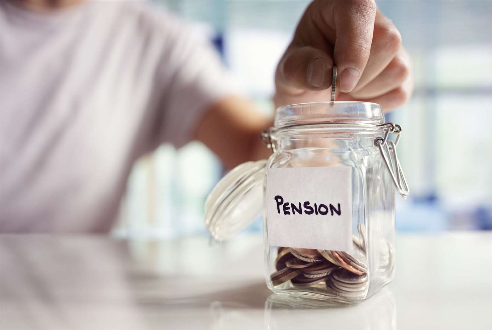 Retirement saving and pension planning. (11727080)