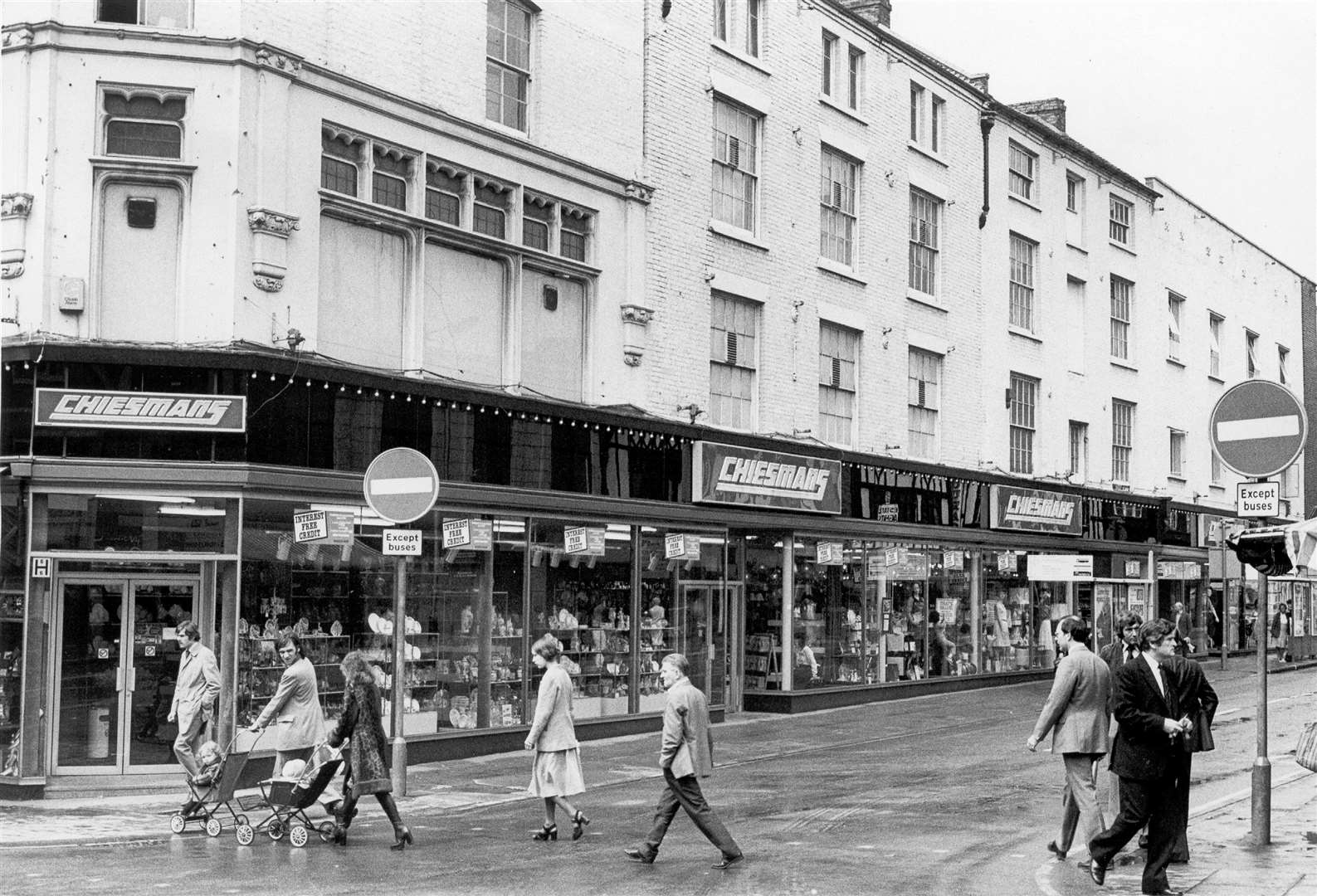 Chiesmans Department Store in May 1982