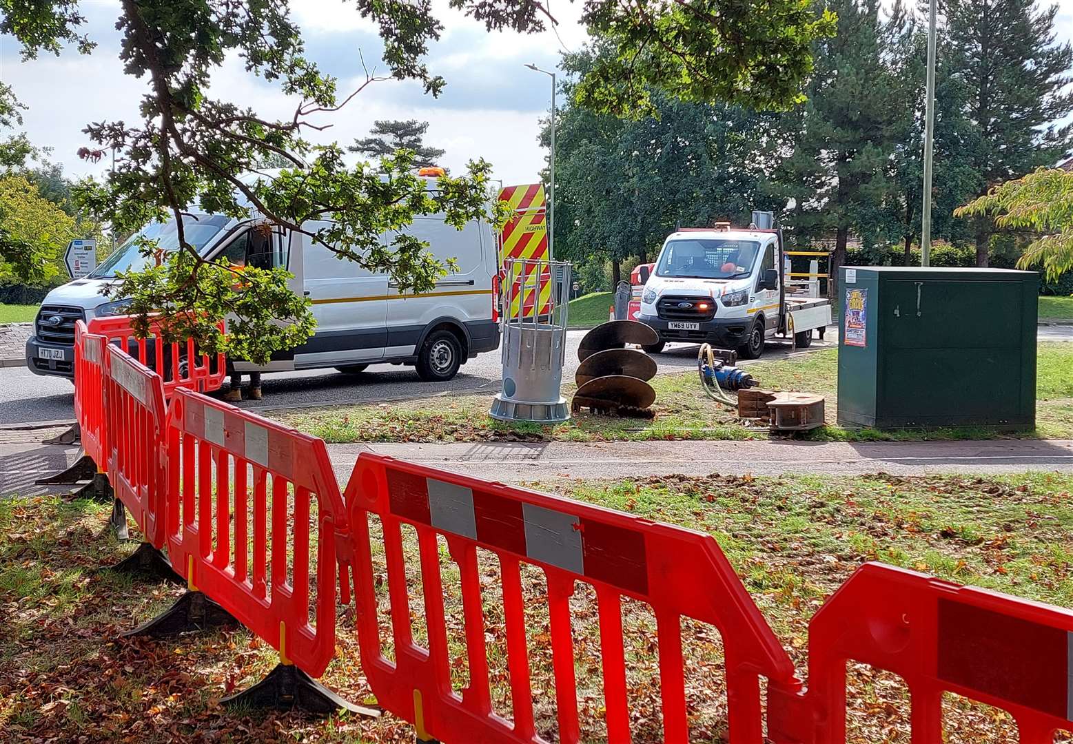 02 phone mast works started in Canterbury Road on Thursday