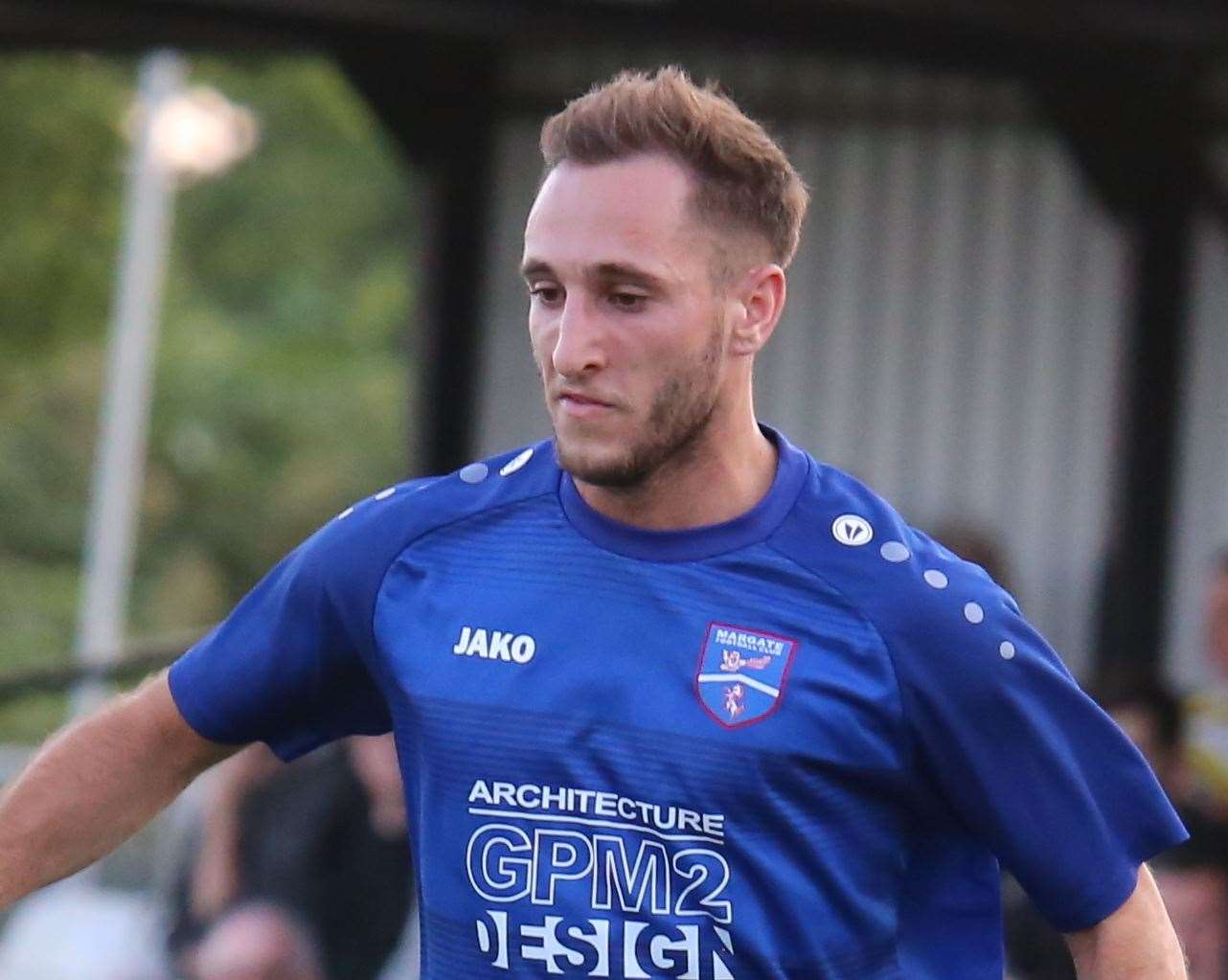 Former Margate and Tonbridge winger Adem Ramadan has joined Ashford from Herne Bay