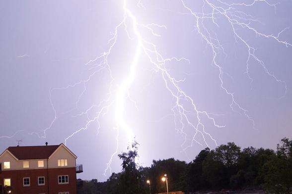 This amazing shot was taken in Sevenoaks by @davegainsy