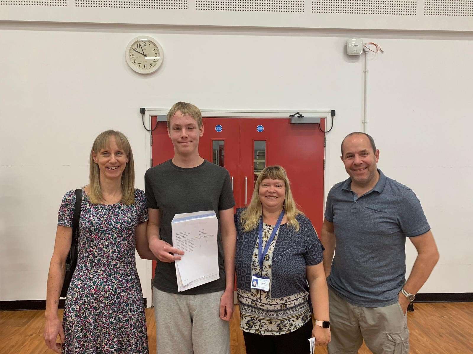 Aylesford School head Tanya Kelvie with Josh Dunster and his family on GCSE results day (15650709)