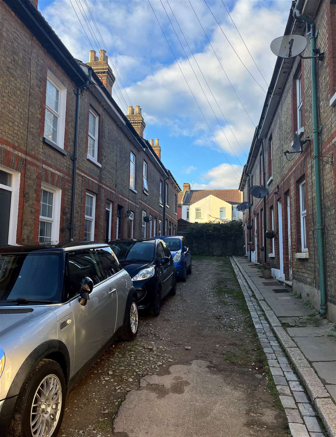 There are 16 houses in Florence street but limited space for cars