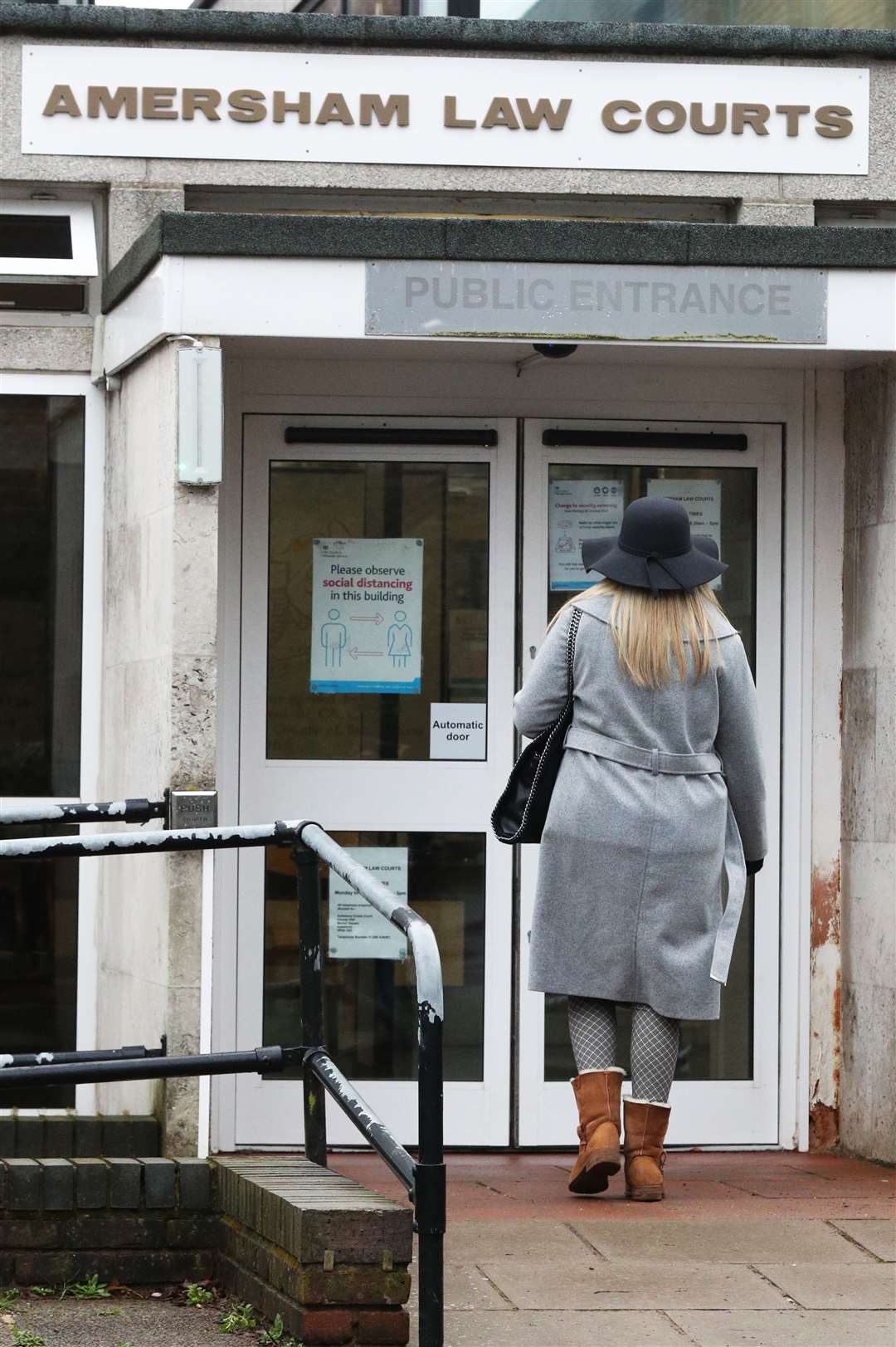 Kandice Barber arrives at Amersham Law Courts (Jonathan Brady/PA)