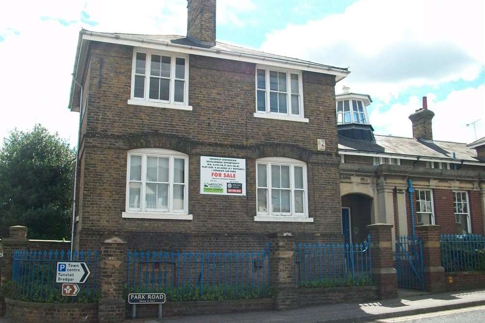 Sittingbourne Magistrates' Court building in Park Road