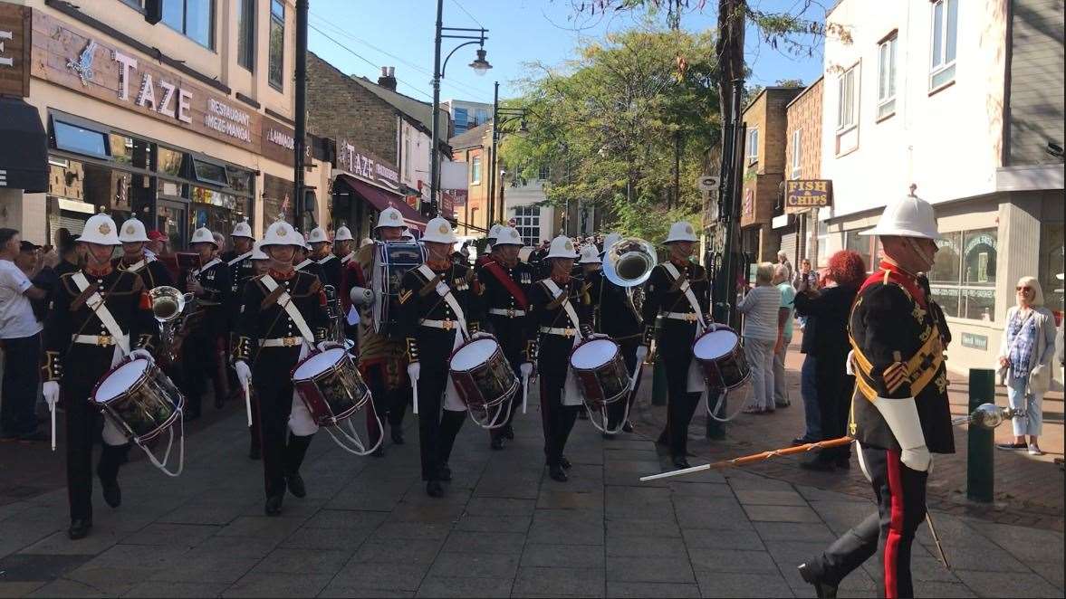 The Royal Marine Band lead the freedom parade, followed by the crew of HMS Medway (17141358)