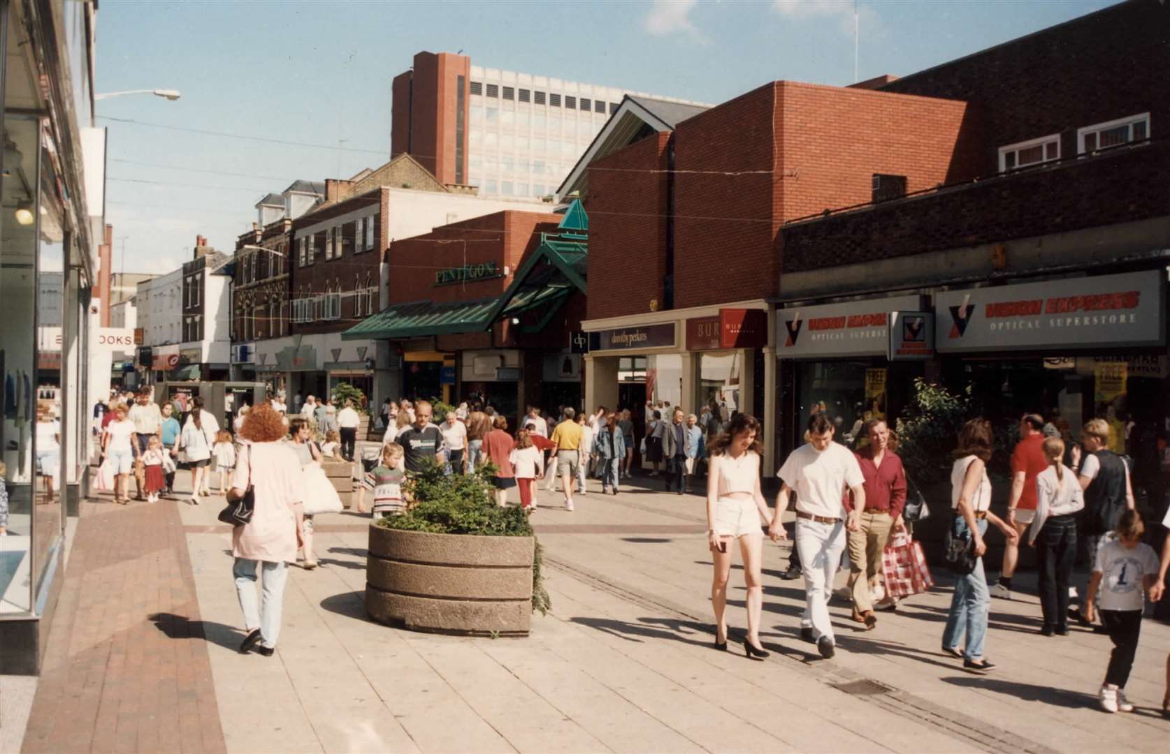 Chatham High Street in 1995