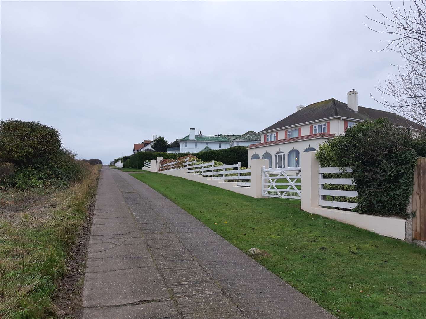 Leas Road in Kingsdown was cordoned off while the device was inspected