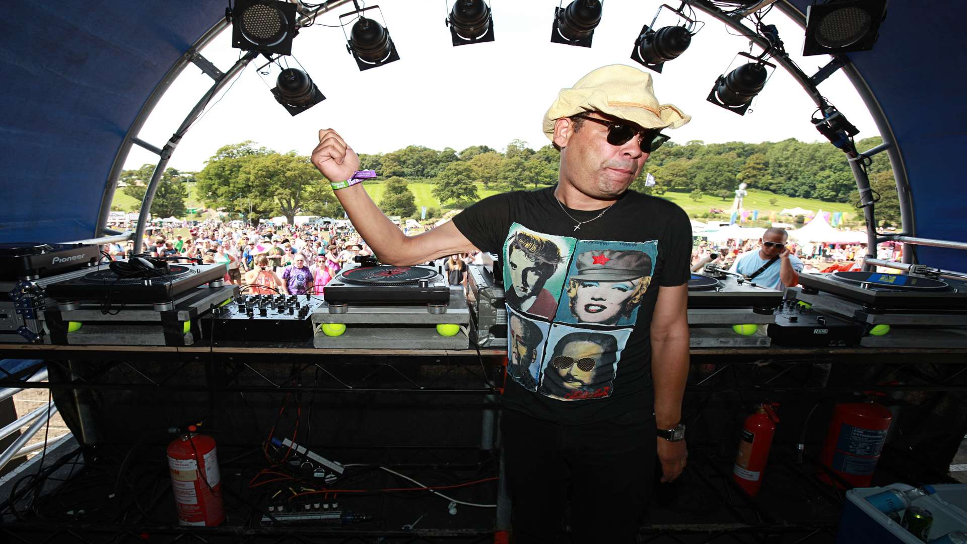 Craig Charles and his Funk Soul Show Live DJ set