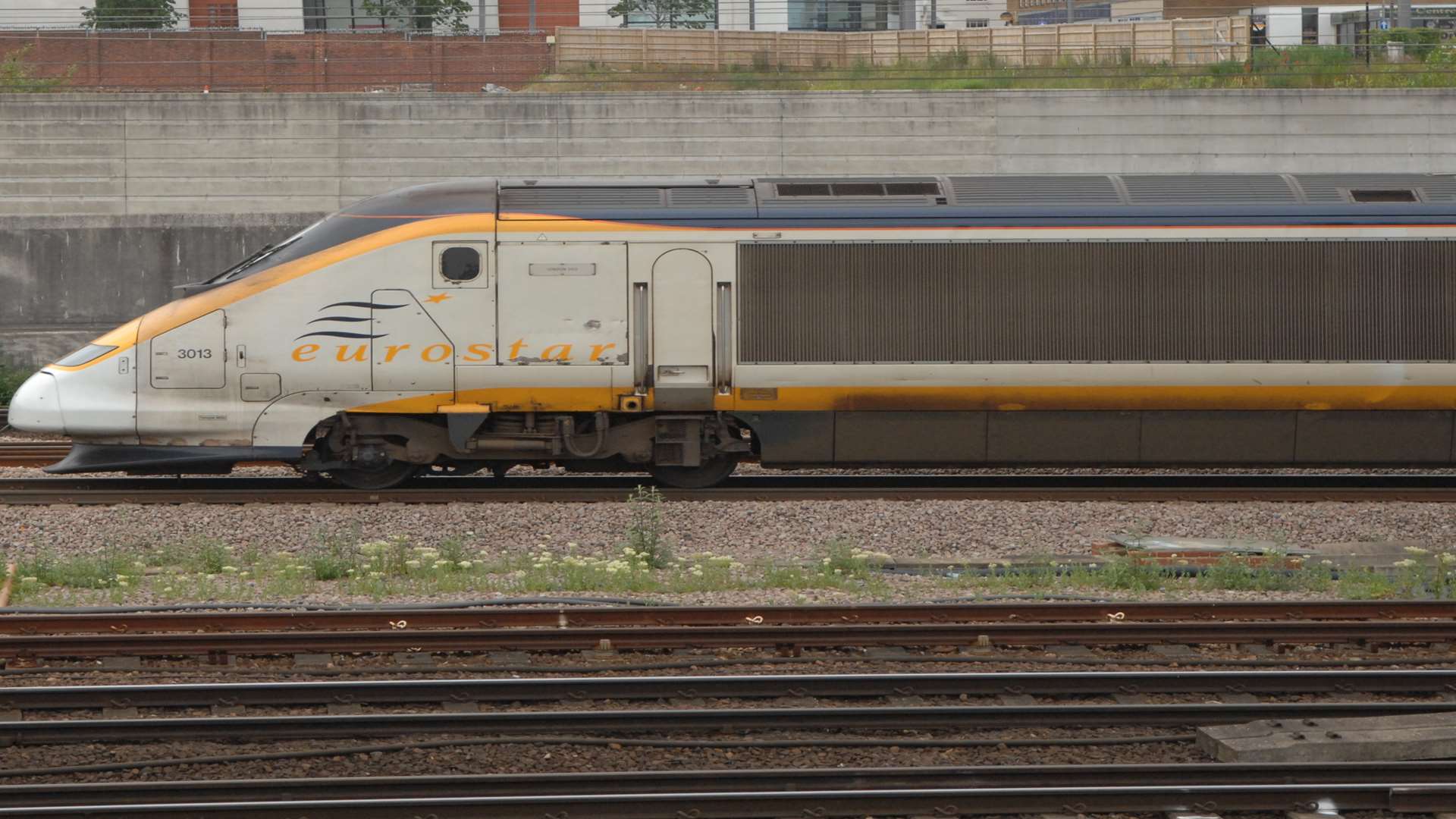 A Eurostar train at Ashford.