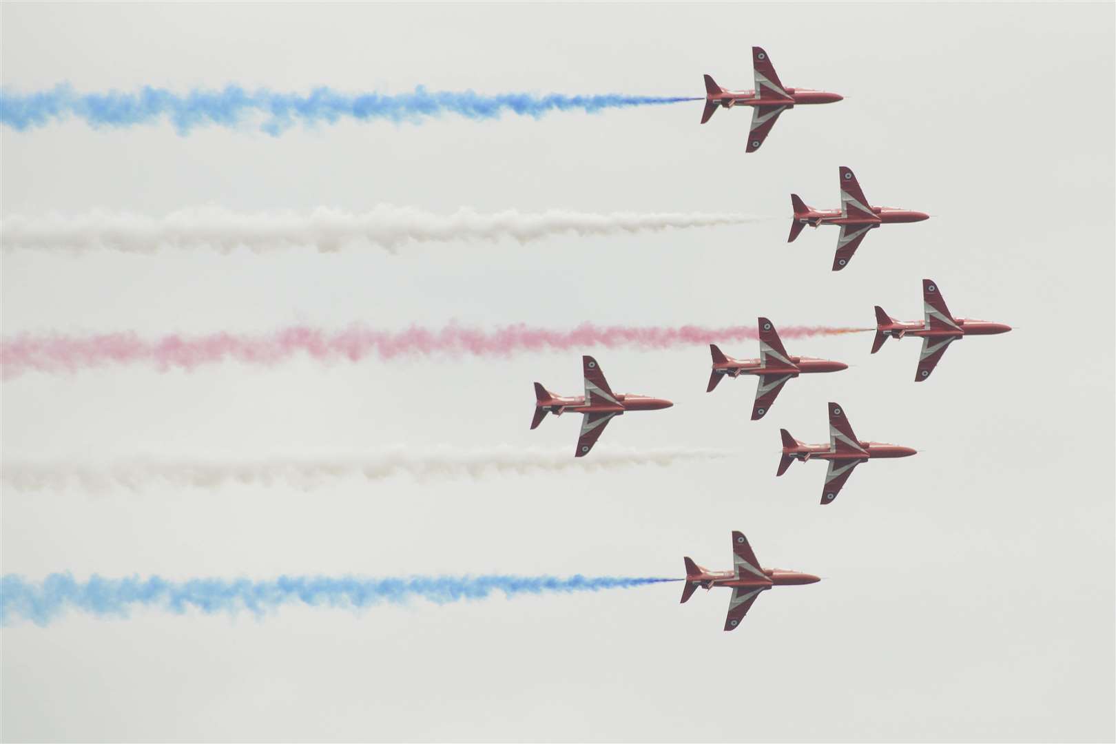 Folkestone Red Arrows Display over The Leas.Picture: Paul Amos. (3466149)