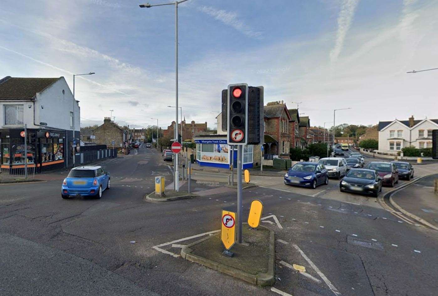 Police appeal after motorcyclist seriously injured in crash in College Road, Margate