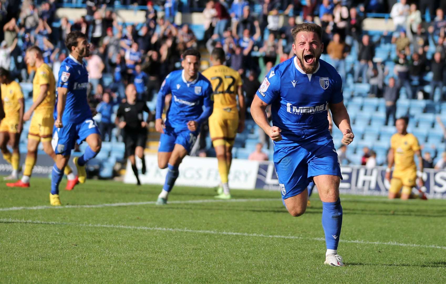 Gillingham’s former boss Neil Harris wanted Alex MacDonald to sign a new deal but he moved to Steve Evans’ Stevenage last summer